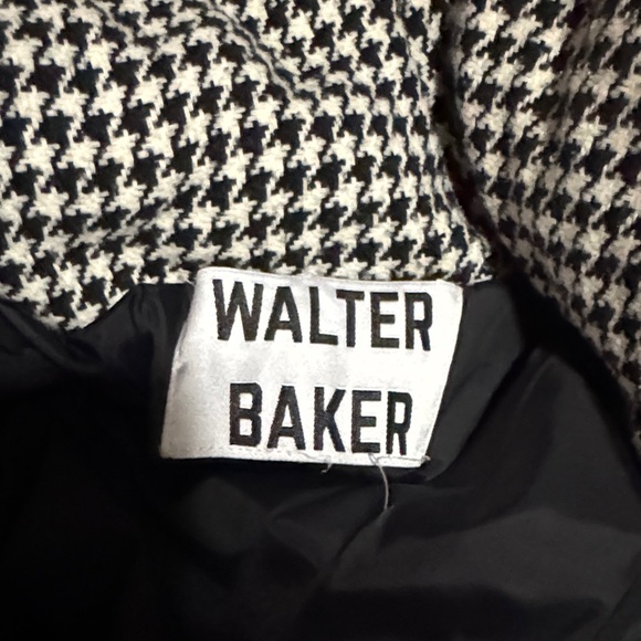Walter Baker Black and White Puffer Jacket w/ funnel neck collar. - Picture 8 of 8